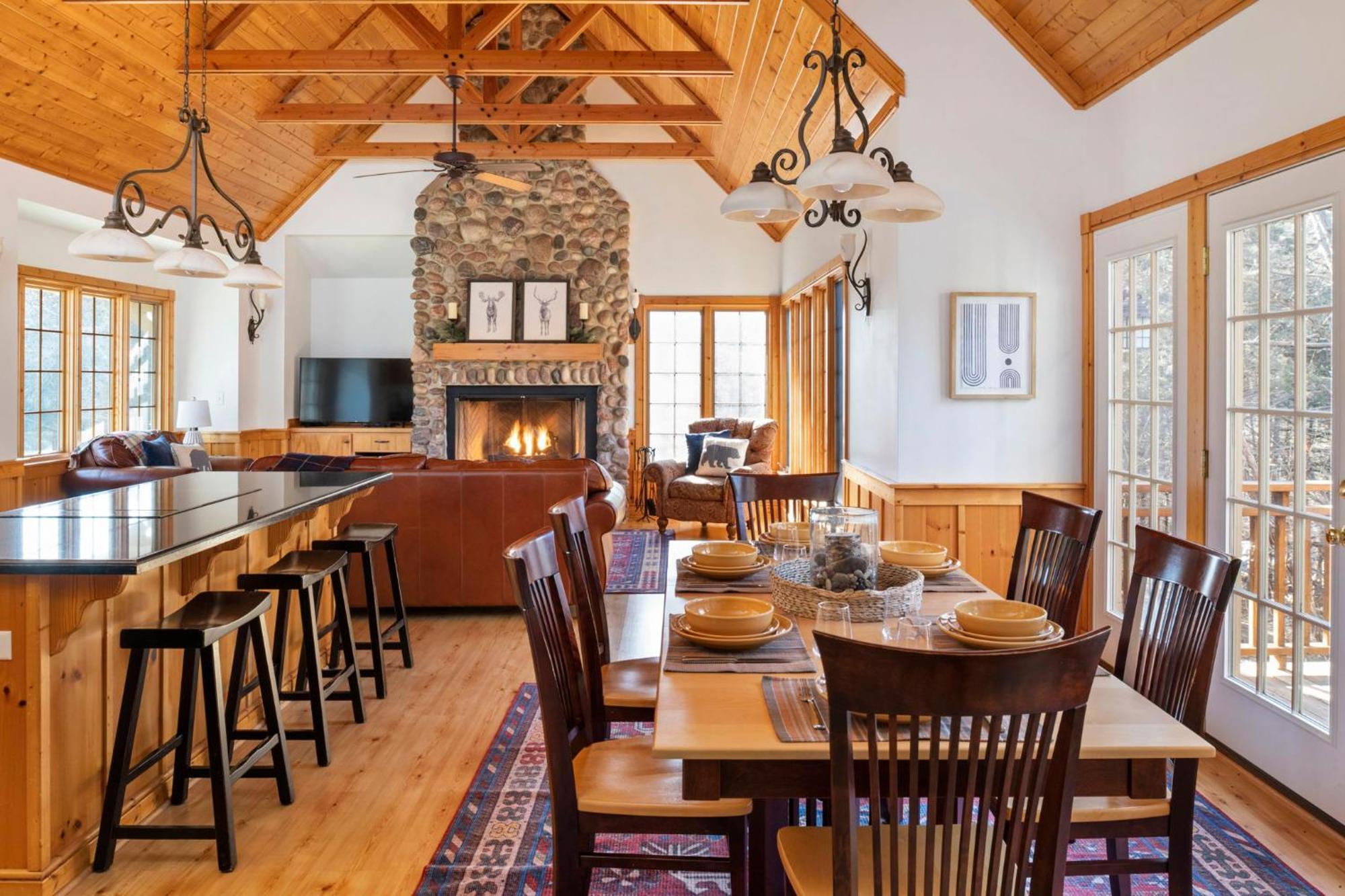 The Lodge, 'North Woods' Style, Boutique Galena Getaway! מראה חיצוני תמונה
