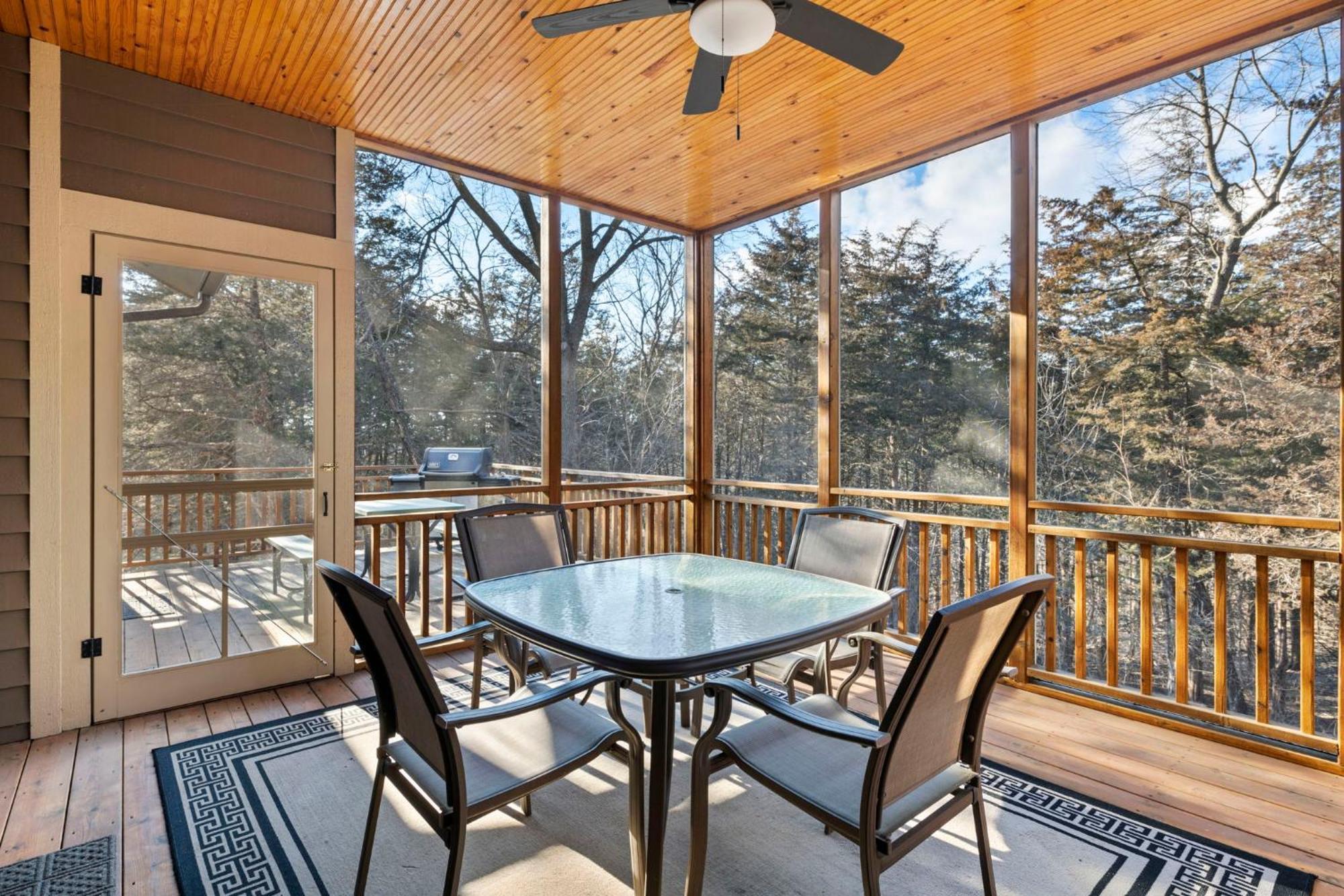 The Lodge, 'North Woods' Style, Boutique Galena Getaway! מראה חיצוני תמונה